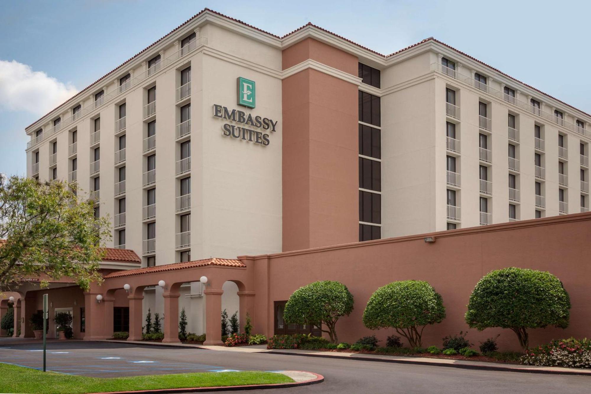 Embassy Suites Baton Rouge Ngoại thất bức ảnh