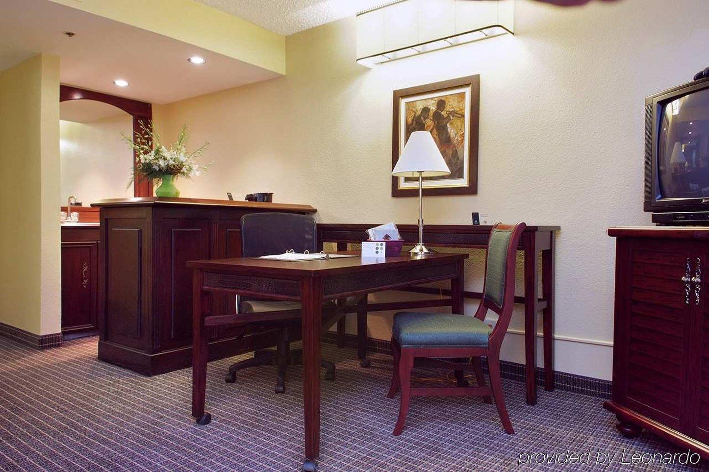 Embassy Suites Baton Rouge Nội địa bức ảnh