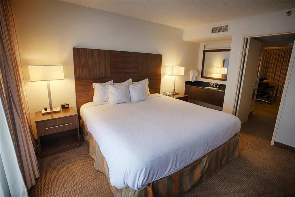 Embassy Suites Baton Rouge Phòng bức ảnh